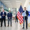 El Secretario de Transporte, Sean Duffy, habla durante una conferencia de prensa en el Aeropuerto Internacional Newark Liberty en Nueva Jersey el lunes.