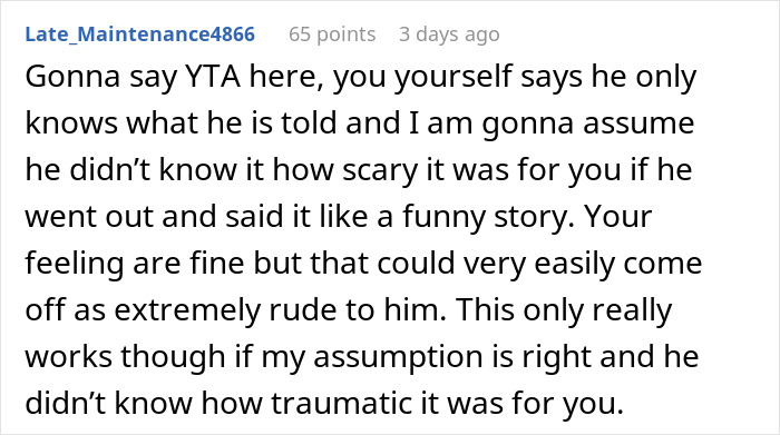 Comentario de Reddit sobre cómo la respuesta de una mujer hizo que su hermano sintiera que lo odia después de que él le agradeció por entregarlo.