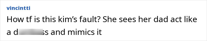 Captura de pantalla de un comentario en las redes sociales que analiza la advertencia de Kanye West sobre la vida en línea de su hija North y su alarmante nueva apariencia.