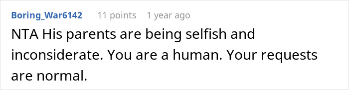 Captura de pantalla de un comentario en línea sobre una madre que se niega a asistir a cenas familiares después de haber sido ignorada por sus suegros.