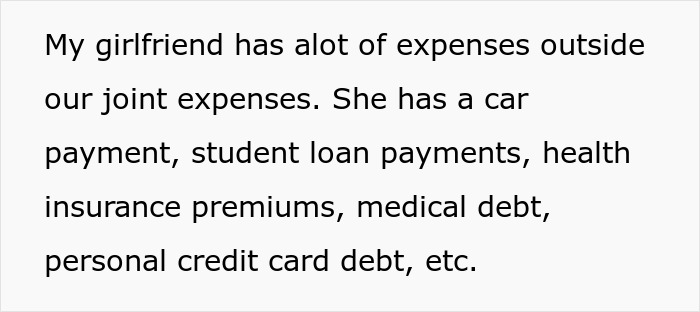 Extracto de texto sobre una mujer que exige ingresos combinados, destacando conflictos de dinero en las relaciones y problemas de responsabilidad financiera.