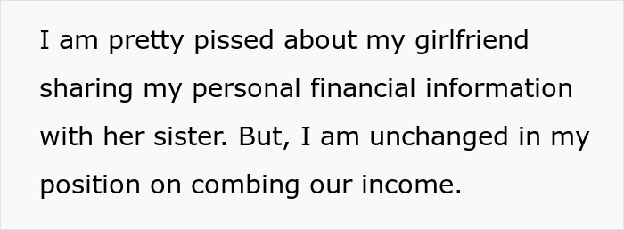 Extracto de texto sobre una mujer que exige ingresos combinados y su novio se niega, destacando el dinero y los desacuerdos financieros.