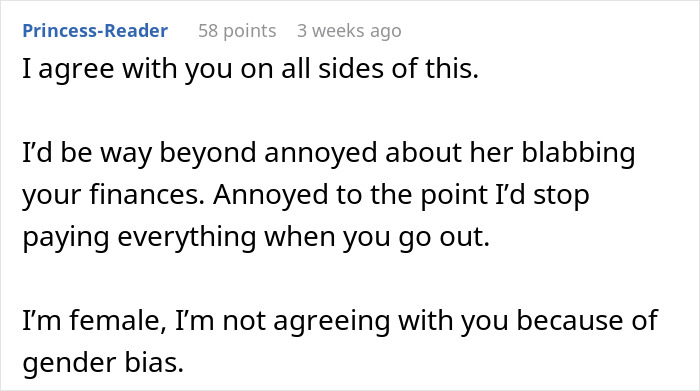 Una mujer exige ingresos combinados a su novio, quien es visto como egoísta con el dinero en una captura de pantalla de una discusión en línea.