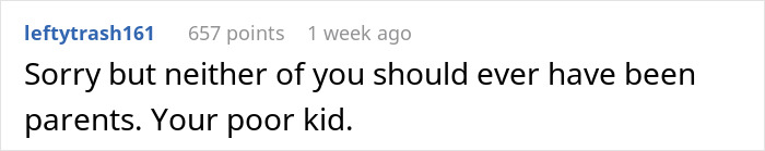 Captura de pantalla de un comentario de Reddit que expresa un duro juicio sobre los padres después de un embarazo difícil, en relación con el resentimiento y el divorcio.