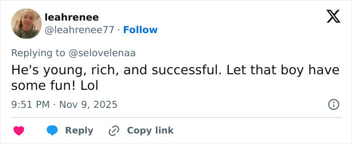 Justin Bieber usa gafas de sol y una sudadera con capucha, y los fanáticos expresan preocupación por algo en su pene.