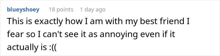 Comentario que expresa frustración y miedo por una extraña interacción que involucra a Cynthia Erivo y Ariana Grande.