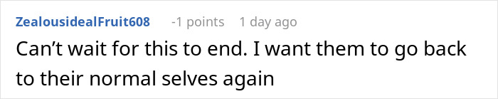 Comenta en una publicación del foro expresando frustración por la nueva y extraña interacción de Cynthia Erivo y Ariana Grande.