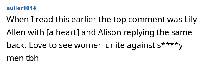 Comentario que menciona a Alison Sudol y las mujeres unidas contra los hombres tóxicos en un hilo de discusión en línea.