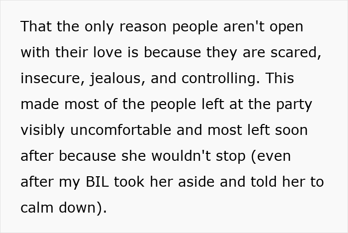 Una mujer poliamorosa se enfrenta a la tensión después de insinuarse a un chico secuestrado, provocando un escándalo con su novia.