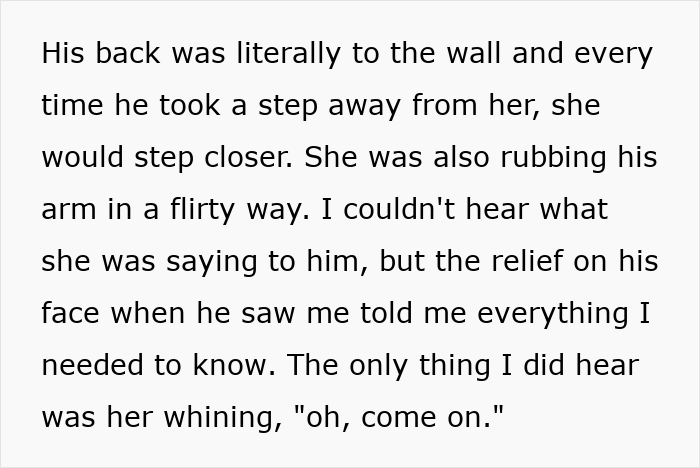 Una mujer poliamorosa se insinúa con un chico secuestrado mientras su novia la confronta, provocando una escena tensa.