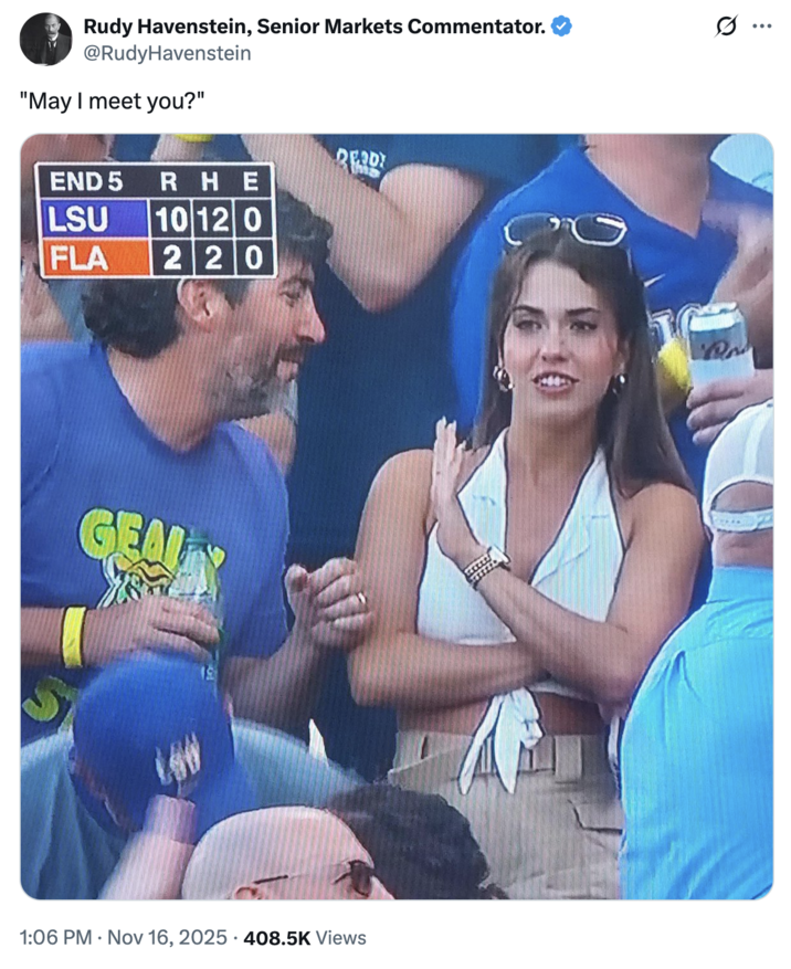 El usuario de X @RudyHavenstein publicó un meme que muestra a una mujer levantando la mano hacia un hombre que habla, reuniendo más de 18.000 me gusta en un tweet que decía: 