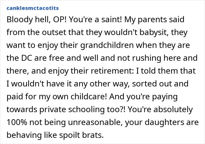 Comente sobre cómo la abuela se siente atrapada cuidando a cinco niños y lamentándose de haber aceptado cuidarlos a todos.