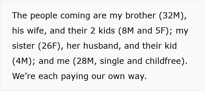 Extracto de texto sobre un hombre que dice no a cuidar niños durante las vacaciones, etiquetado como egoísta por tener una vida.