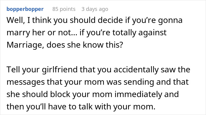 Conversación de texto sobre un hombre que corta los lazos con su madre después de que ella revela los verdaderos colores de los mensajes de texto a su novia.