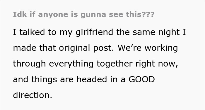 Mensaje de texto que muestra a un hombre discutiendo el progreso con su novia después de cortar los lazos con su madre por revelar la verdad.
