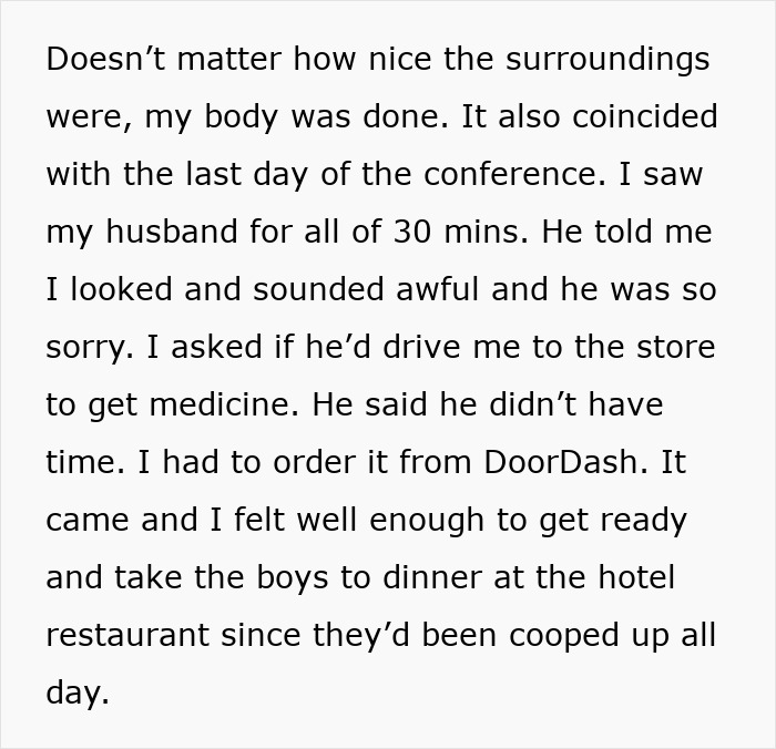 El hombre prioriza el trabajo, descuida el tiempo familiar, la esposa es consciente pero decide quedarse a pesar de su apretada agenda.