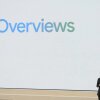 Liz Reid, jefa de búsqueda de Google, habla en un evento de Google I/O en Mountain View, California, el 14 de mayo de 2024. Reid está parada en el lado derecho del marco y detrás de ella hay un fondo gigante que dice 