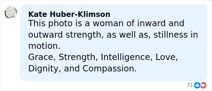 Michelle Obama con cabello ultralargo y apariencia casual, elogió al maquillador por su nueva apariencia audaz, rompiendo las tendencias de Internet.
