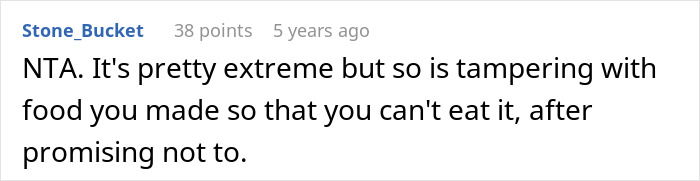 Captura de pantalla de un comentario de Reddit que habla de problemas de relación después de que su novio le echa sal a toda la olla de chile.