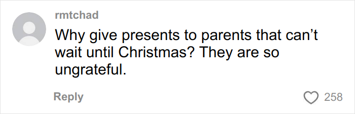 Captura de pantalla del comentario que muestra una opinión crítica sobre la ingratitud relacionada con los regalos de Angel Tree durante la temporada navideña.