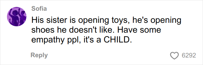 Comente defendiendo la reacción de un niño ante los regalos de Angel Tree, mencionando la empatía y destacando los sentimientos del niño.