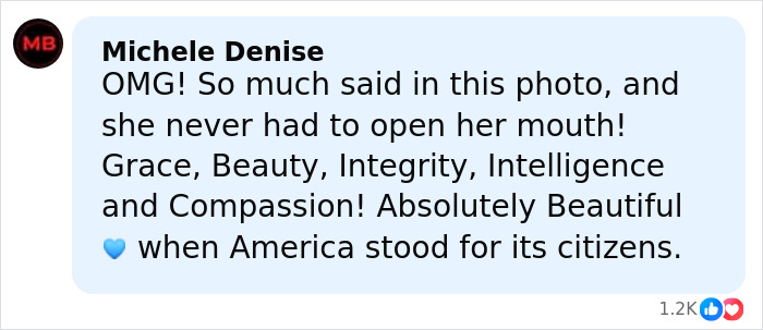 Michelle Obama con cabello ultralargo y apariencia casual, elogiada por el maquillador por su nuevo y atrevido debut.