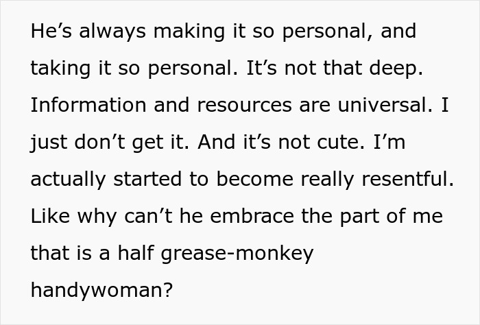 Extracto de texto que muestra a una mujer expresando su frustración porque su novio se siente castrado cuando ella arregla las cosas, lo que resalta la tensión en la relación.