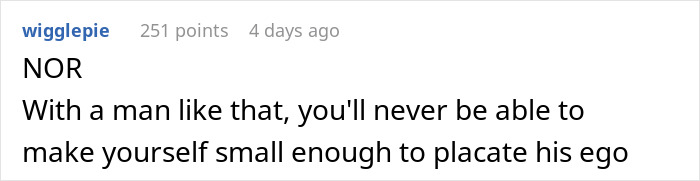 Publicación de texto de wigglepie que dice que el ego de un hombre no puede ser aplacado cuando una mujer arregla las cosas, destacando los problemas de castración.