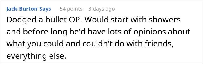 Captura de pantalla del comentario de Reddit sobre cómo esquivar una bala; Mujer desaparecida novio banderas rojas expuestas