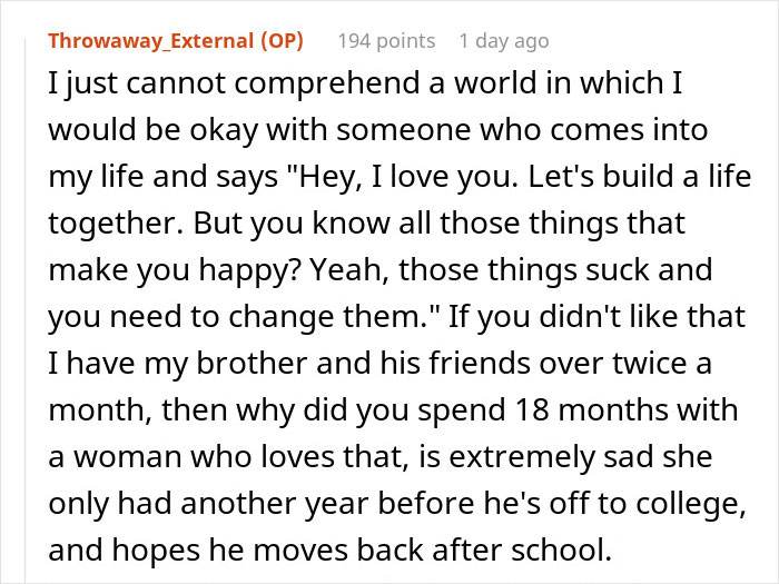 Captura de pantalla de una publicación de Reddit sobre una mujer que pasó desapercibida las señales de alerta de su novio durante 18 meses