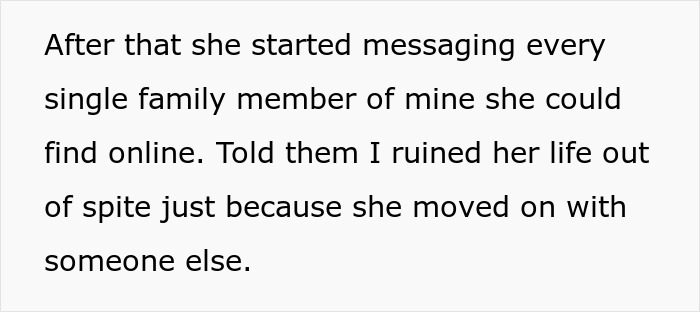 Extracto de texto sobre una mujer desempleada que engaña a su novio y le pide a su ex que financie su vida.