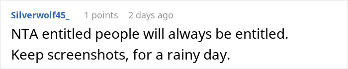 Captura de pantalla de un comentario de Reddit que analiza el comportamiento titulado relacionado con el engaño de una mujer desempleada y las demandas financieras.