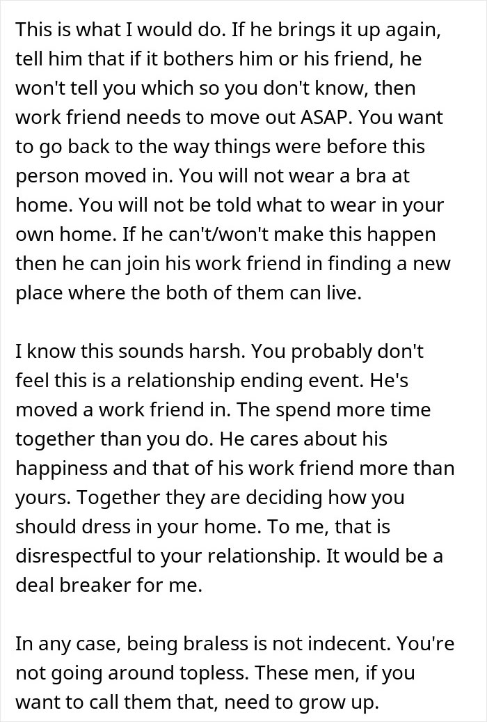 Texto de consejos que explica cómo una mujer nunca usa sostén en casa y cómo esto molesta a su marido y a su amigo del trabajo.