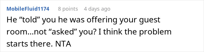 Captura de pantalla de una discusión en línea sobre una mujer que nunca usa sostén en casa y molesta a su esposo.