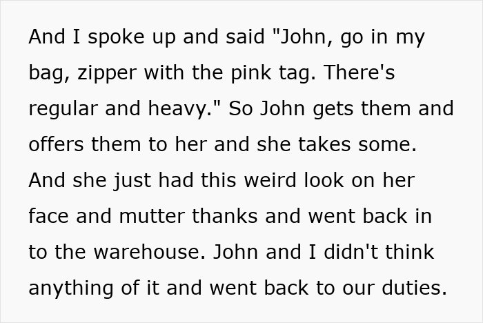 Extracto de texto que muestra a compañeros de trabajo discutiendo un incidente en el que una mujer denunció a un hombre a Recursos Humanos en el lugar de trabajo.