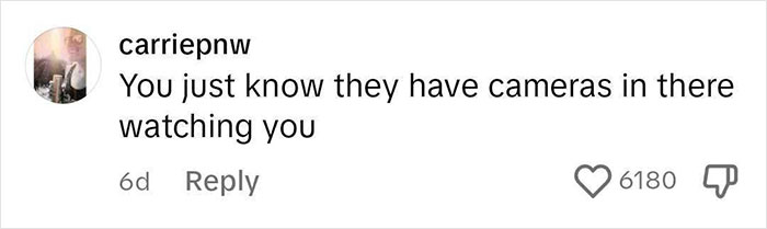 Comente en las redes sociales sobre las reglas de Airbnb, mencionando preocupaciones sobre las cámaras y la privacidad en un tono informal.