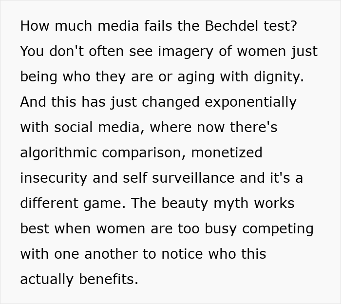 Texto alternativo: Mujer explica por qué los estándares de belleza dañan y se utilizan contra las mujeres en las redes sociales y los debates sociales.