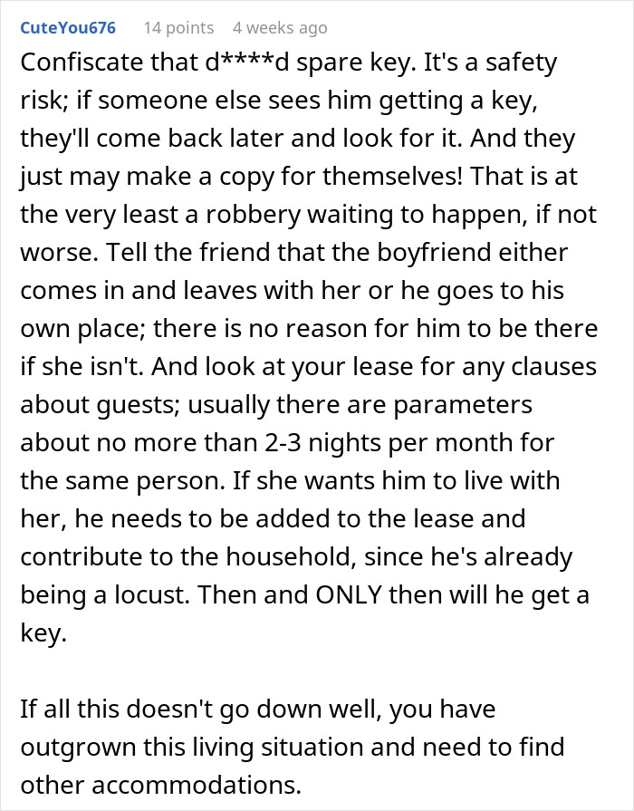 Comente sobre problemas con los compañeros de cuarto y riesgos de seguridad, reflejando a una mujer harta de ser el portero personal de sus compañeros de cuarto.