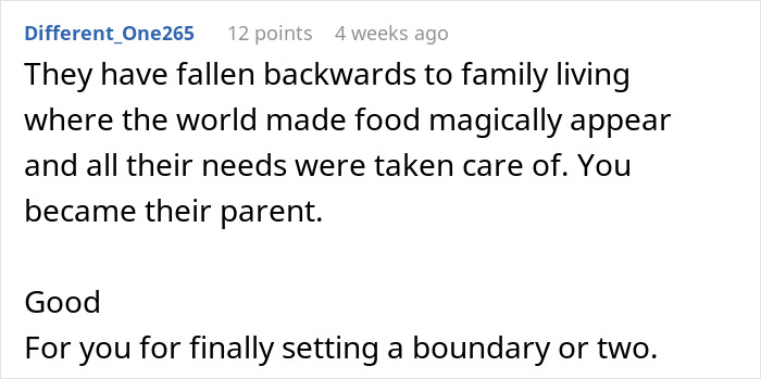 Comente el texto sobre compañeros de cuarto que dependen de una mujer para obtener favores, destacando que ella establece límites e ignorando sus llamadas.