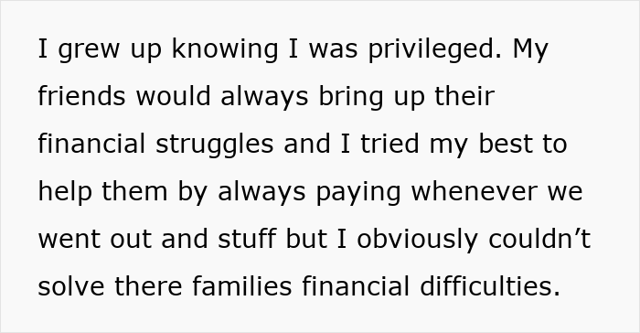 Texto que muestra a una mujer reflexionando sobre cómo creció siendo privilegiada y luchando por comprender las dificultades financieras de sus amigos.