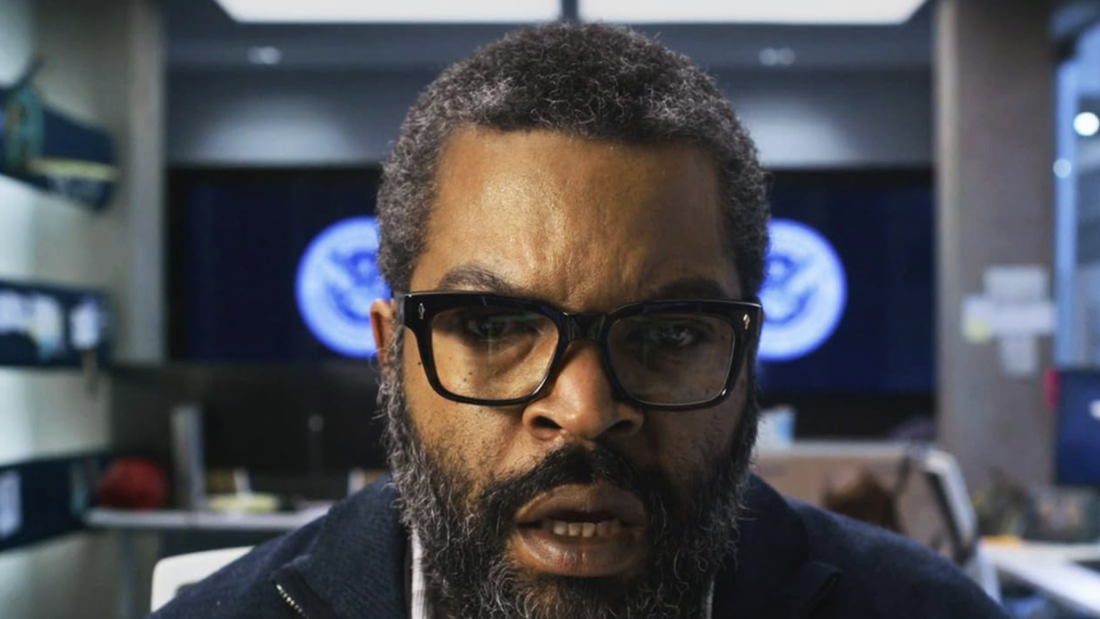 Una captura de pantalla del ganador absoluto de la 46ª edición de los Premios Razzie, La guerra de los mundos, protagonizada por Ice Cube.