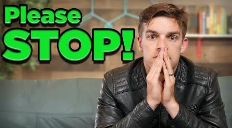 Una imagen de reacción basada en un vídeo de MatPat. La imagen de reacción dice: 