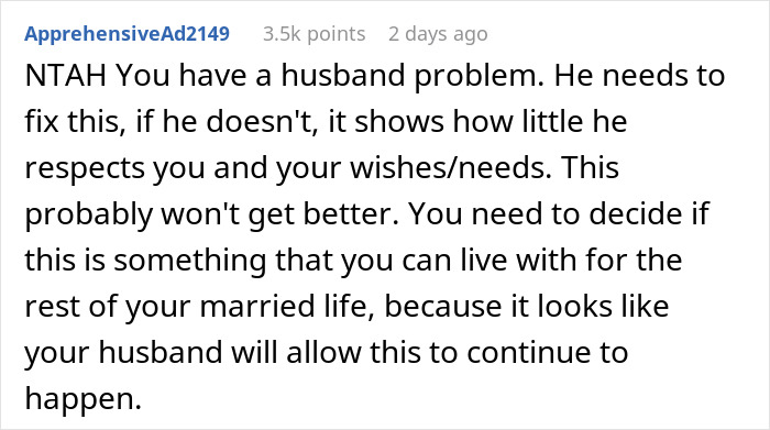 Comente sobre una esposa que se siente herida y faltada al respeto después de que su esposo aprueba la estadía de 6 semanas de la familia sin consultarla.