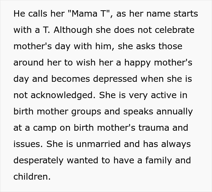 Texto sobre una mujer activa en grupos de madres biológicas, que lidia con el trauma de las madres biológicas y los deseos familiares.