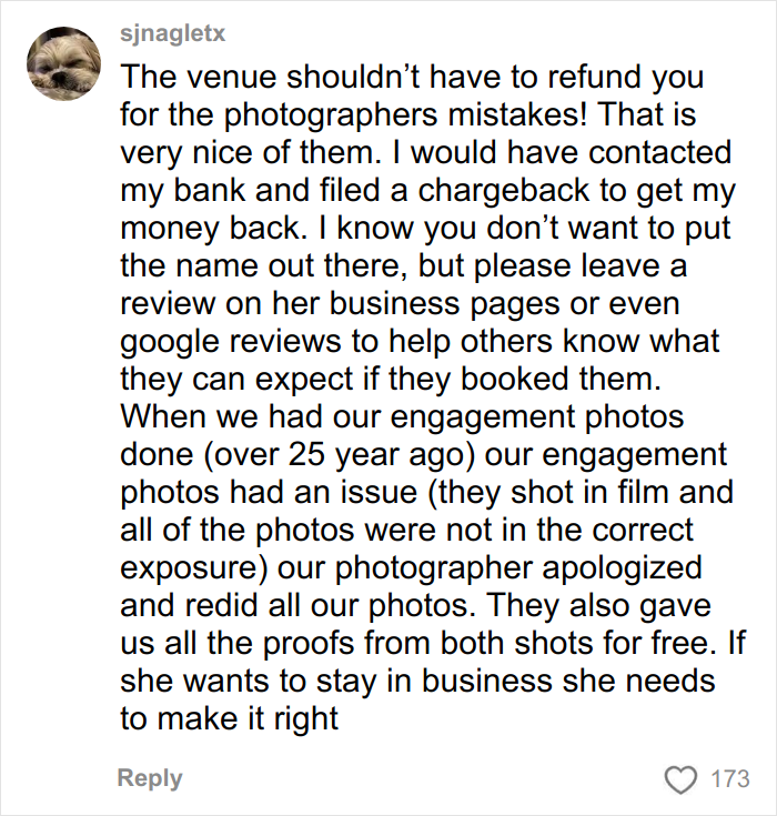 Comente aconsejando dejar reseñas y solicitar reembolsos después de que las horribles fotos de compromiso pagaran $ 725, destacando los errores del fotógrafo y el servicio al cliente.