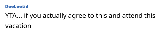 Texto alternativo: Mujer enfrenta un dilema mientras la madre controla su forma de dormir con su futura esposa en una situación familiar tensa